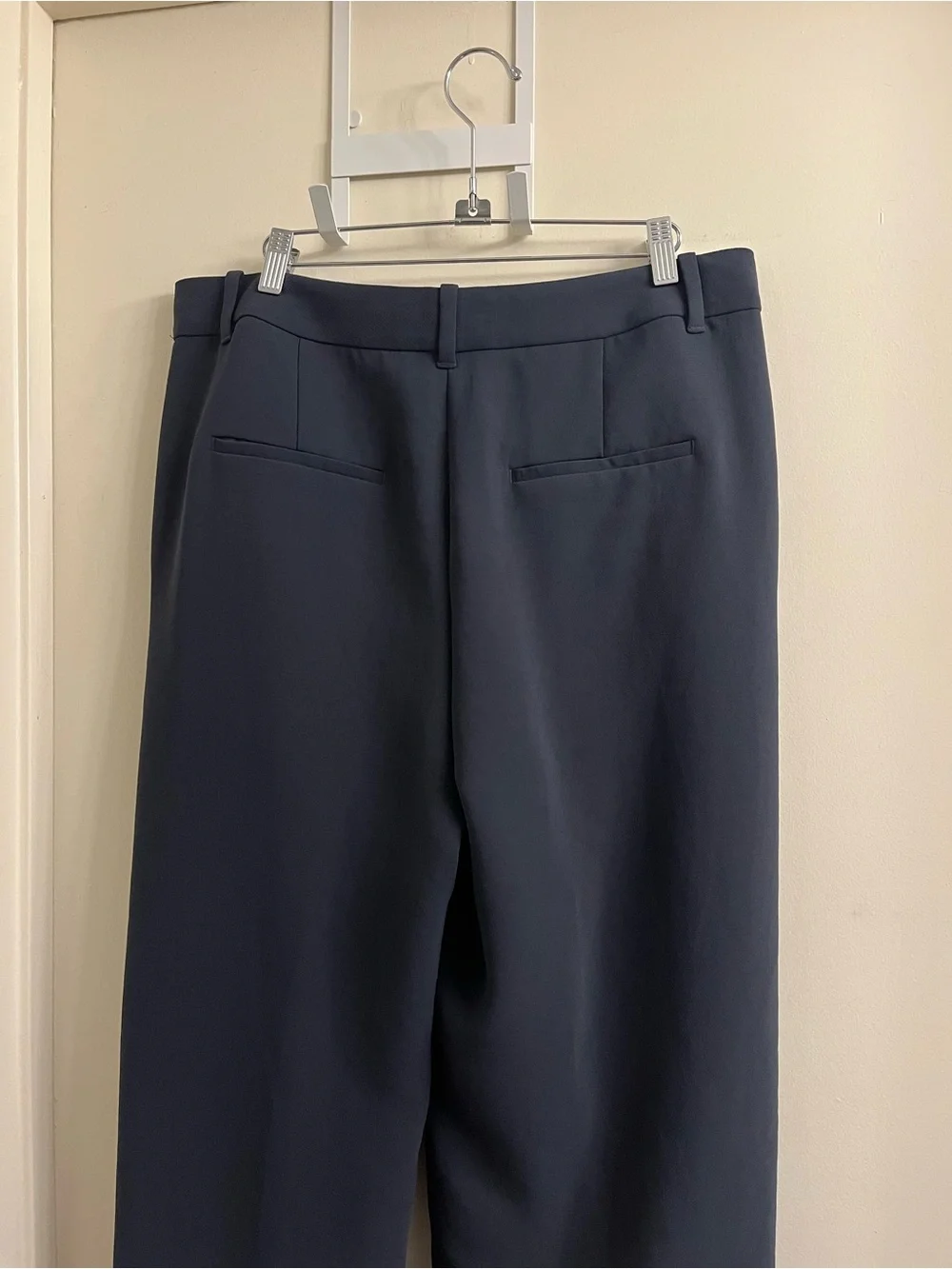 Aritzia effortless pant